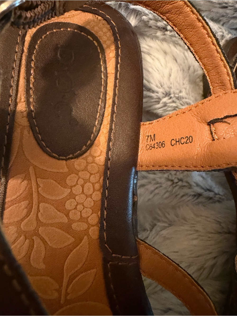 B.o.c. Brown Women’s Crisscross Strap Sandals Sz 7 - Picture 13 of 14